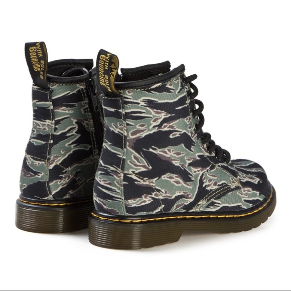 🔥Dr. Martens Green Camo 1460 Boots NWT - Picture 4 of 10